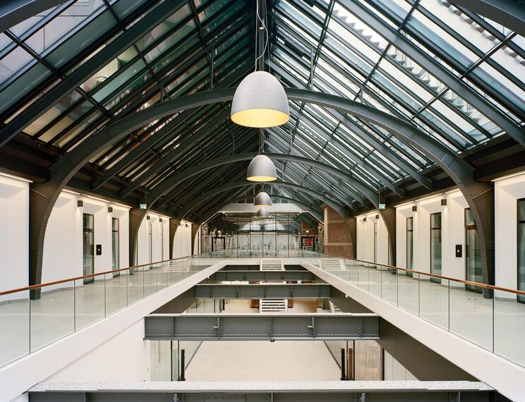 Espaço de bem estar em Hamburgo com caixilharia em aço