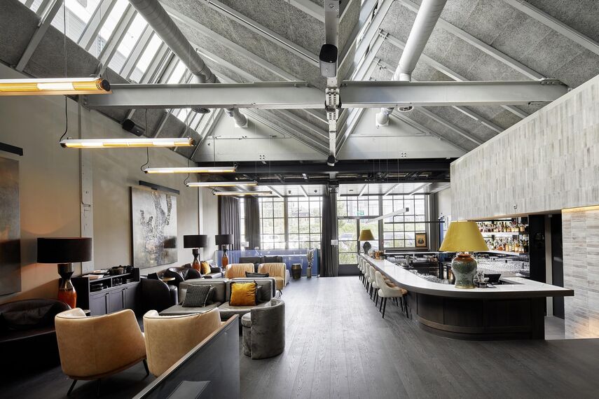 unico xs Janelas and unico Portas - Conversion of old shed building, Zug located in Zug, Suíça