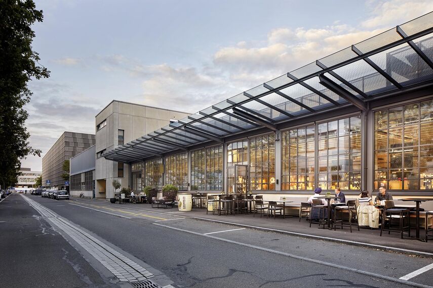 unico xs Janelas and unico Portas - Conversion of old shed building, Zug located in Zug, Suíça