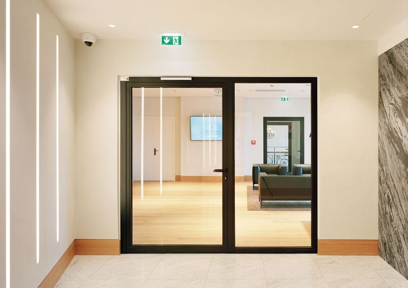 unico Janelas, fuego light Portas and presto 50 Portas - Jungfernstieg, Hamburgo located in Hamburg, Alemanha