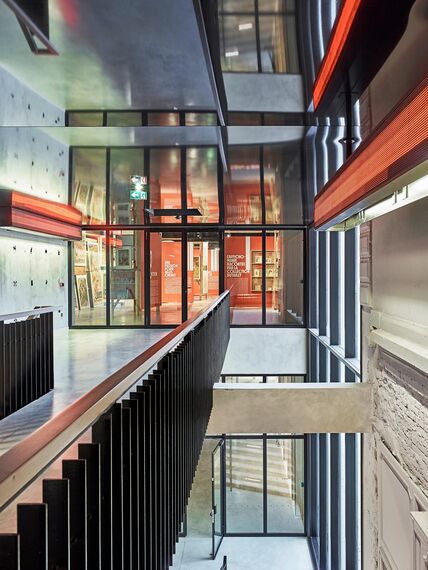 unico Janelas and thermfix vario Fachadas - Le Signe, National Center of Graphic Design located in Chaumont, França