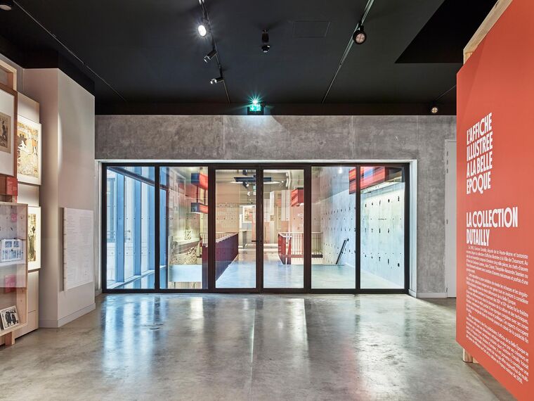 unico Janelas and thermfix vario Fachadas - Le Signe, National Center of Graphic Design located in Chaumont, França