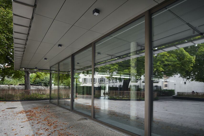 unico Janelas, unico Portas, fuego light Portas, fuego light Janelas, presto 50 Janelas and presto 50 Portas - Théâtre de Carouge and Salle des Fêtes located in Carouge, Suíça