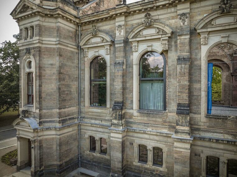 unico Windows, unico Doors, presto 50 Doors and fuego light Doors - Trinitatiskirche, Dresden located in Dresden, Alemanha