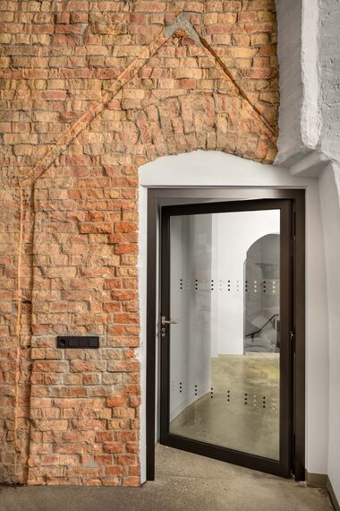 unico Windows, unico Doors, presto 50 Doors and fuego light Doors - Trinitatiskirche, Dresden located in Dresden, Alemanha
