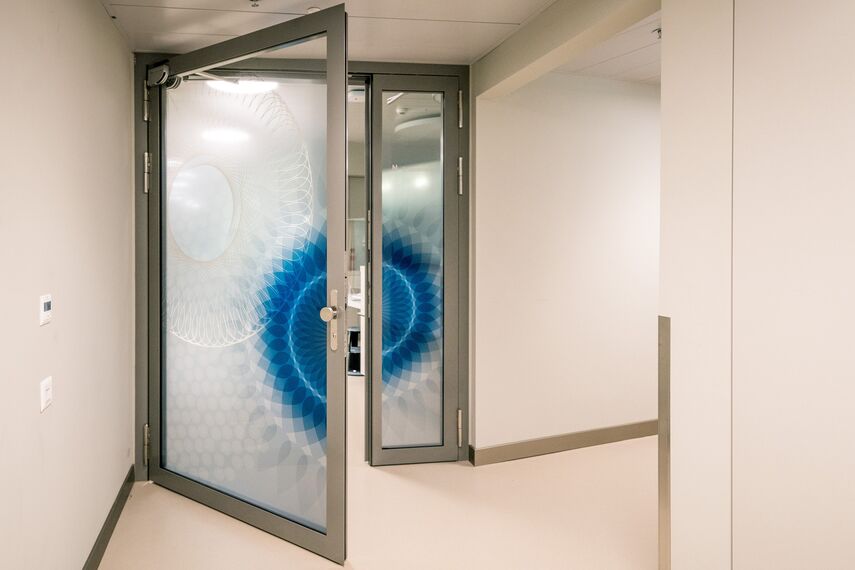 thermfix vario Fachadas, fuego light Portas, unico Portas and presto 50 Portas - The Circle, Zurich located in Zürich, Suíça