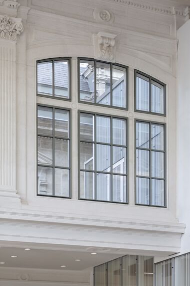 unico xs Janelas and unico xs Portas - Saint-Omer train station located in Saint-Omer, França