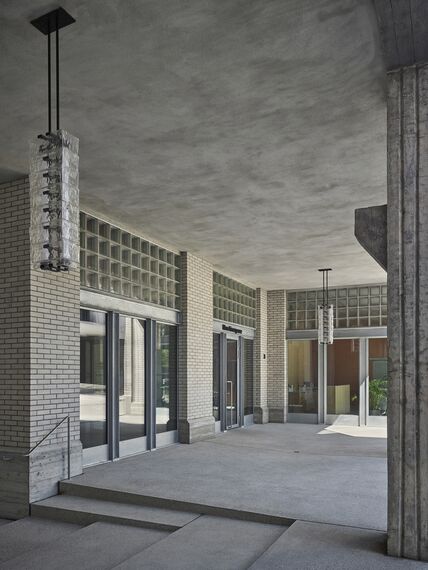 unico Portas and unico xs Janelas - Conversão do complexo Papieri located in Cham, Suíça