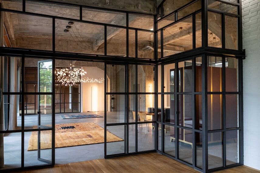 presto xs Portas - Loft residencial na antiga fábrica de papel, em Cham located in Cham, Suíça