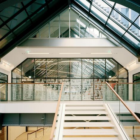 fuego light Janelas, fuego light Portas and thermfix vario Fachadas - Work-Life-Center, Hamburgo located in Hamburg, Alemanha