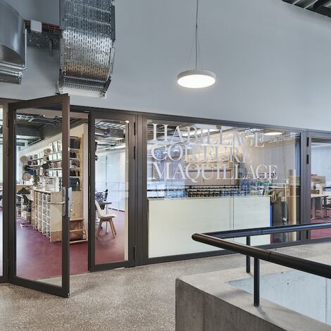 unico Janelas, unico Portas, fuego light Portas, fuego light Janelas, presto 50 Janelas and presto 50 Portas - Théâtre de Carouge and Salle des Fêtes located in Carouge, Suíça