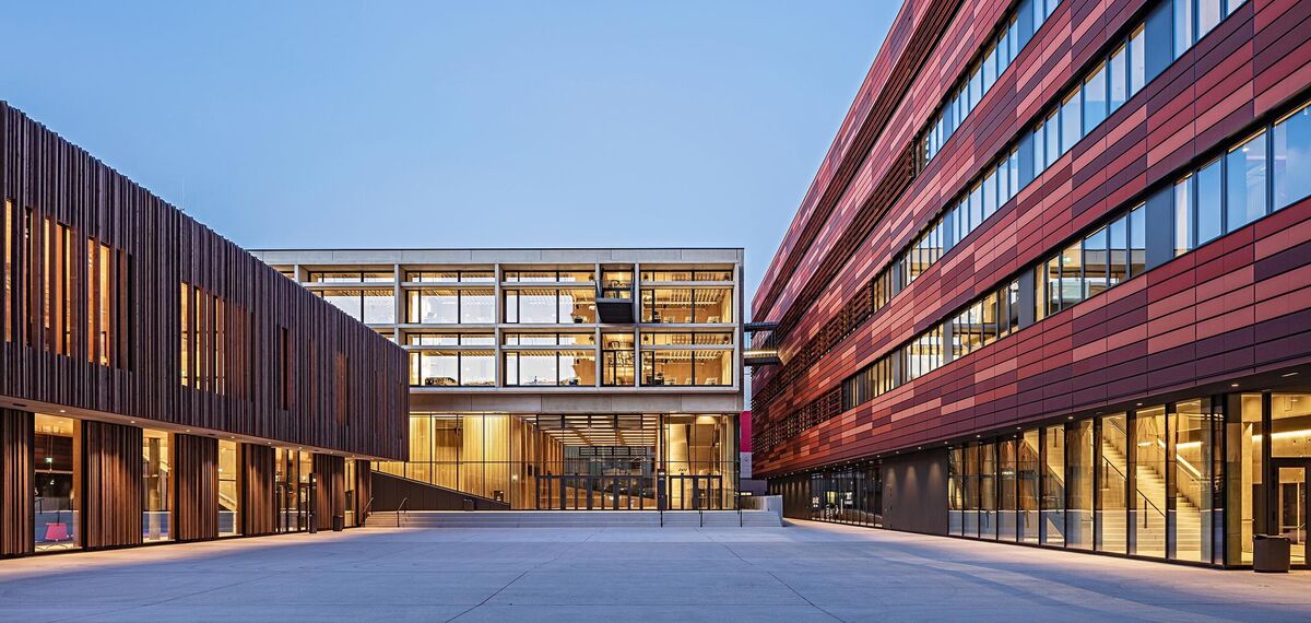 presto 50 Janelas and fuego light Portas - Medical faculty, Linz located in Linz, Áustria