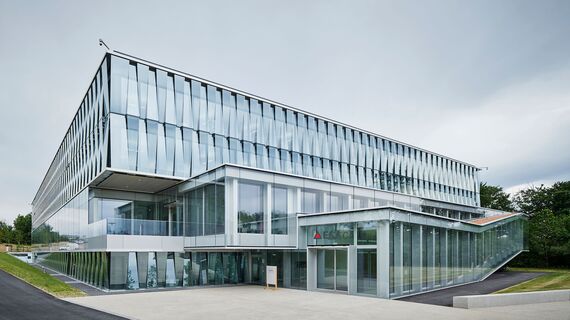 thermfix vario Fachadas, fuego light Portas, fuego light Correr e Harmónio and unico Portas - ECAvenir, Lausanne located in Lausanne, Suíça