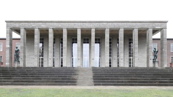 unico Windows and unico xs Windows - Hall of Honour of the House of German Sports, Berlin located in Berlin, Alemanha